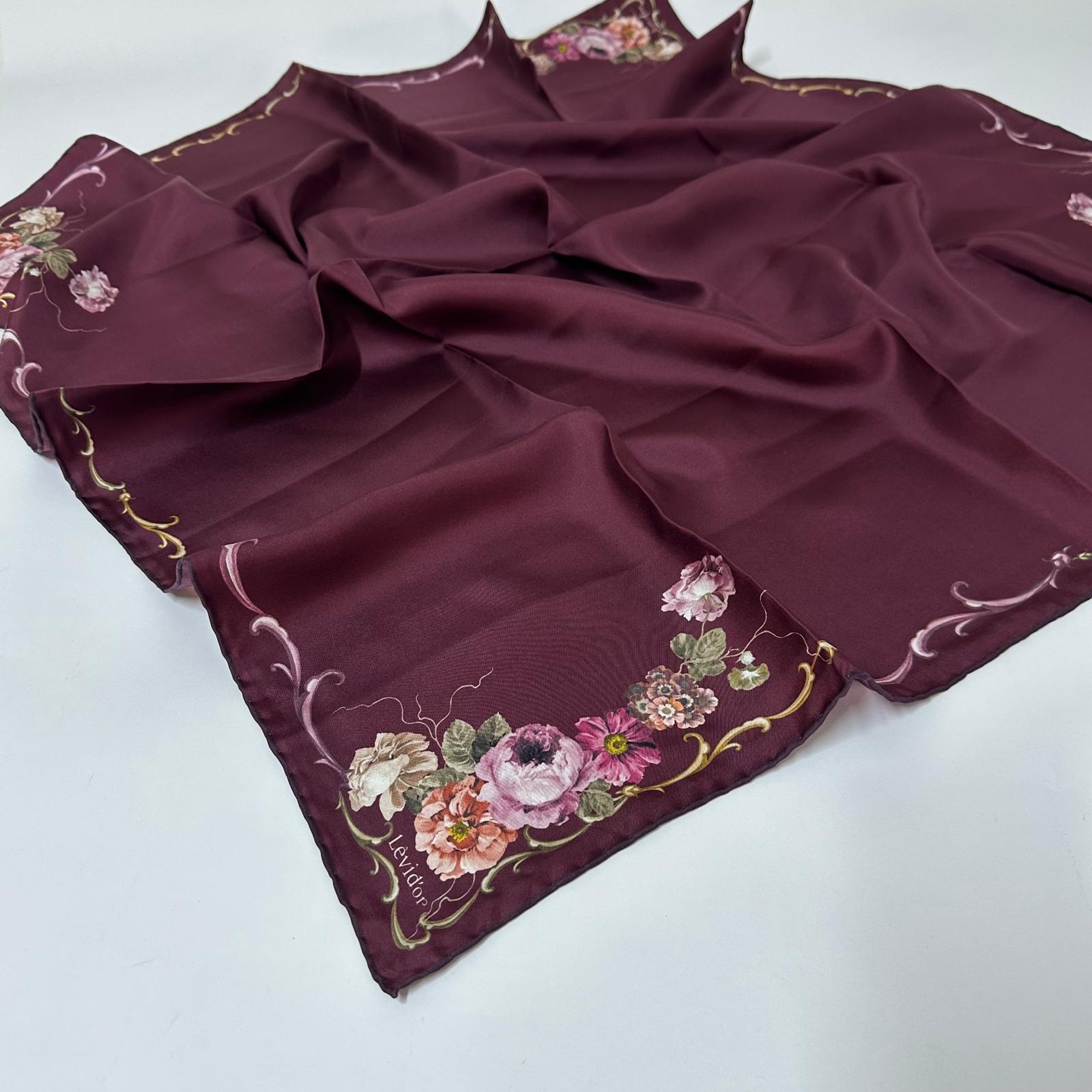 LEVİDOR KENAR DESENLİ DÜZ İPEK EŞARP