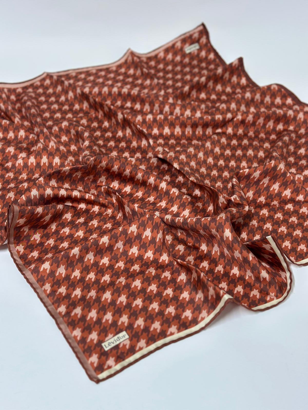 LEVİDOR KAZ AYAĞI DESEN İPEK EŞARP