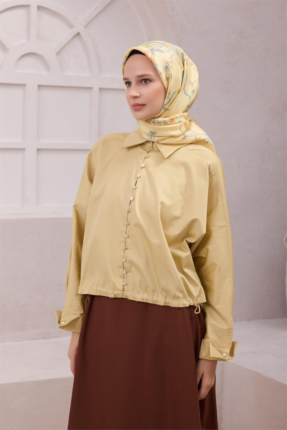 BELLİ ÇİÇEK DESEN İPEK EŞARP