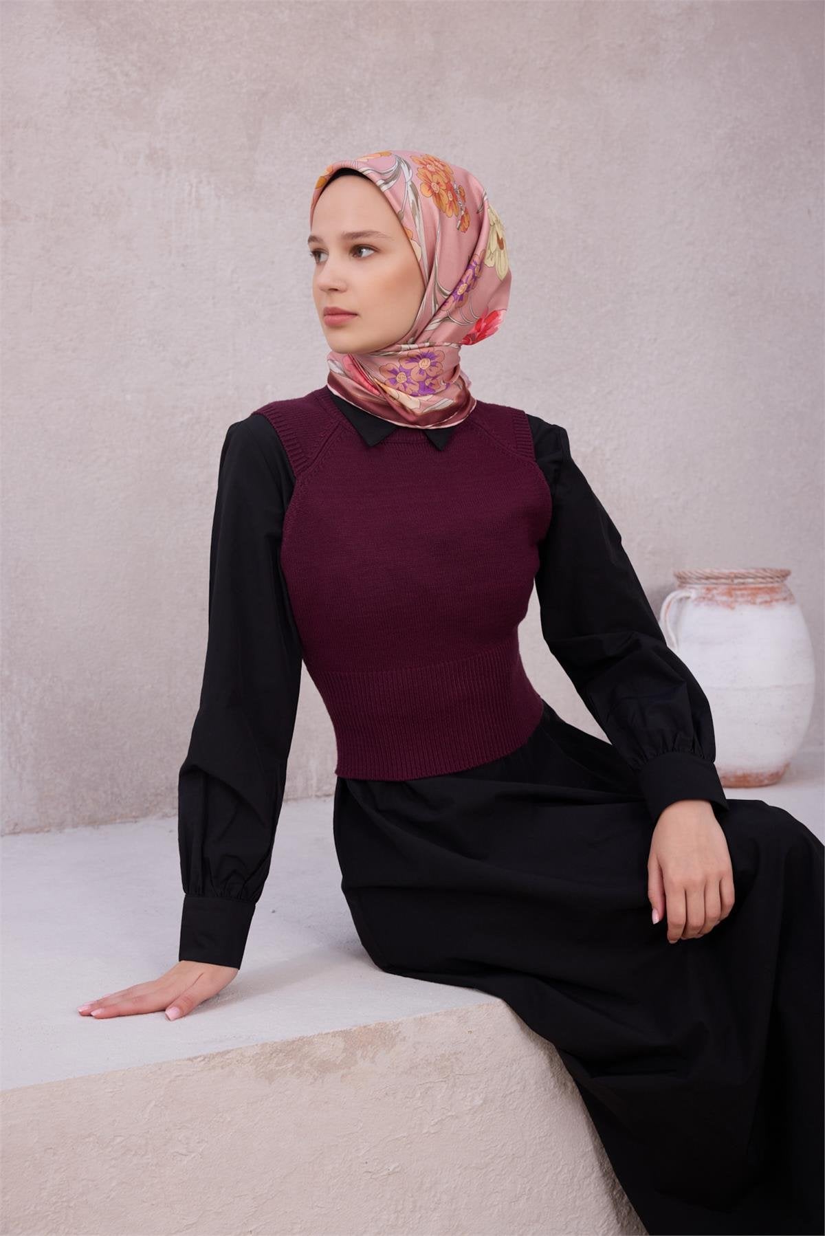 BELLİ ÇİÇEK DESEN İPEK EŞARP