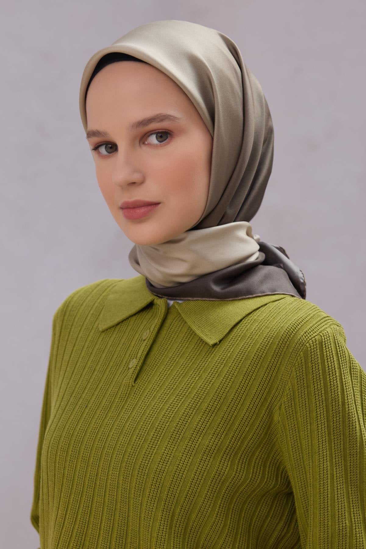 BELLİ DEGRADE DESEN İPEK EŞARP