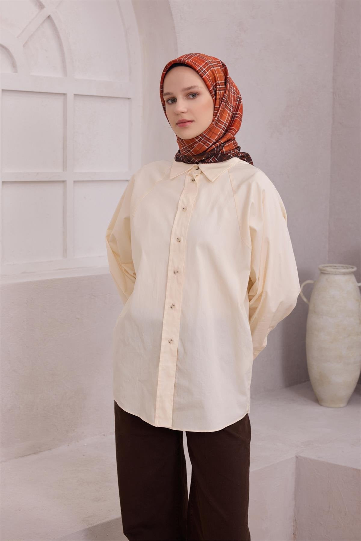 BELLİ EKOSE DESEN İPEK EŞARP