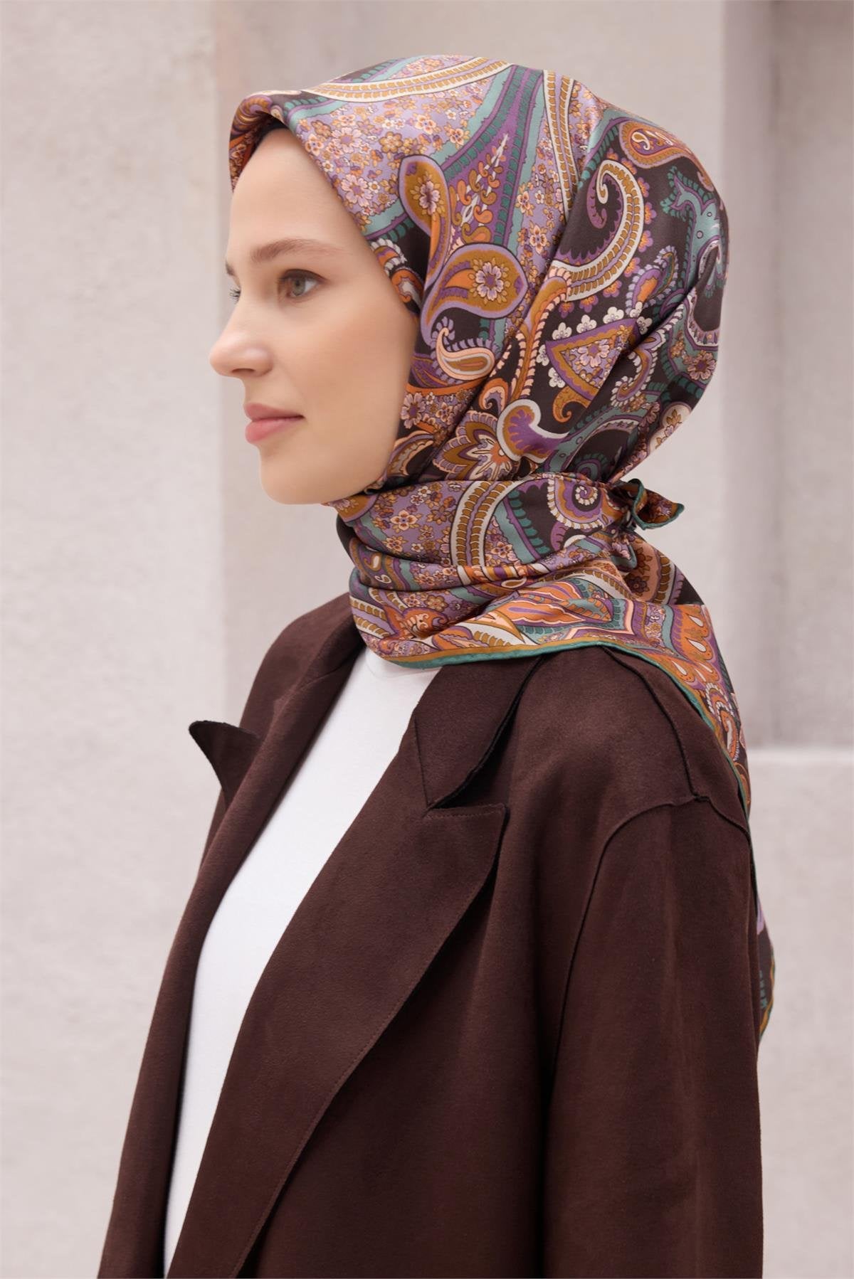 BELLİ ETNİK DESEN İPEK EŞARP