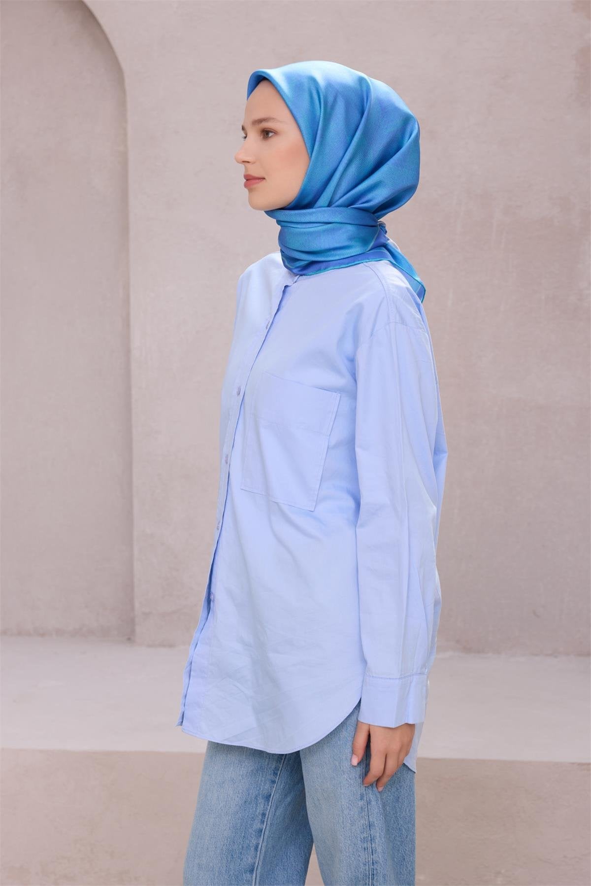 BELLİ GEOMETRİK DESEN İPEK EŞARP