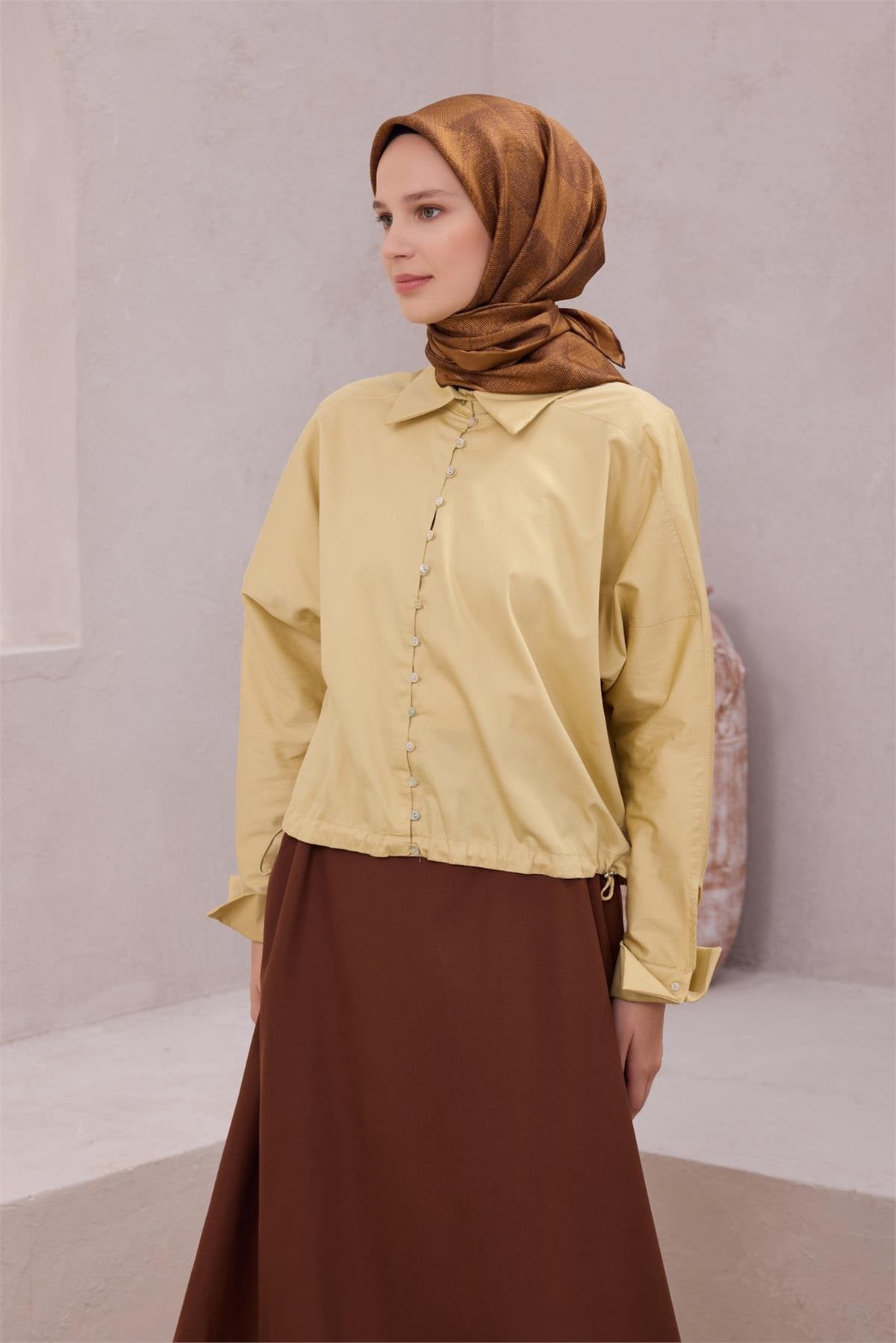 BELLİ GEOMETRİK DESEN İPEK EŞARP