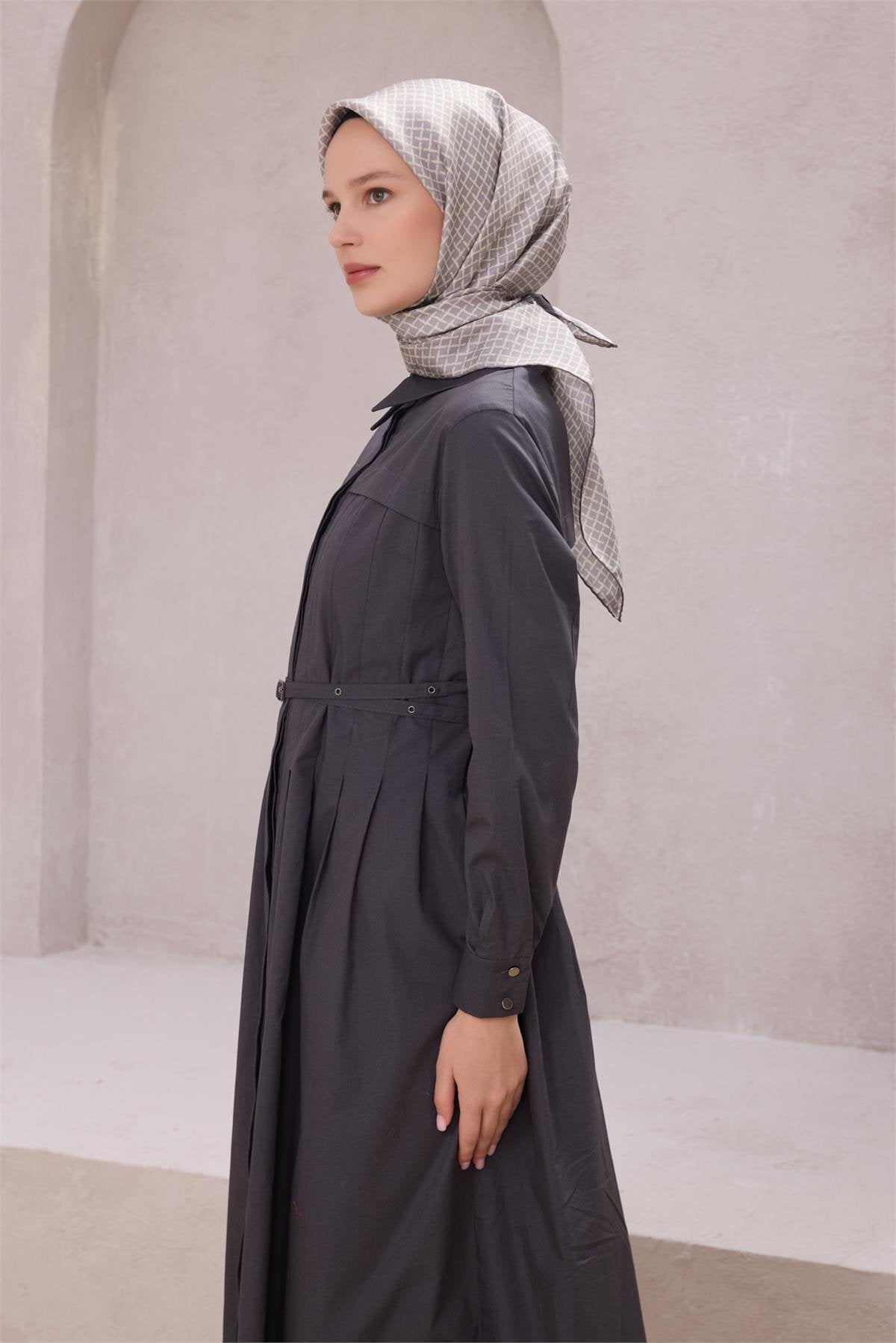 BELLİ GEOMETRİK DESEN İPEK EŞARP