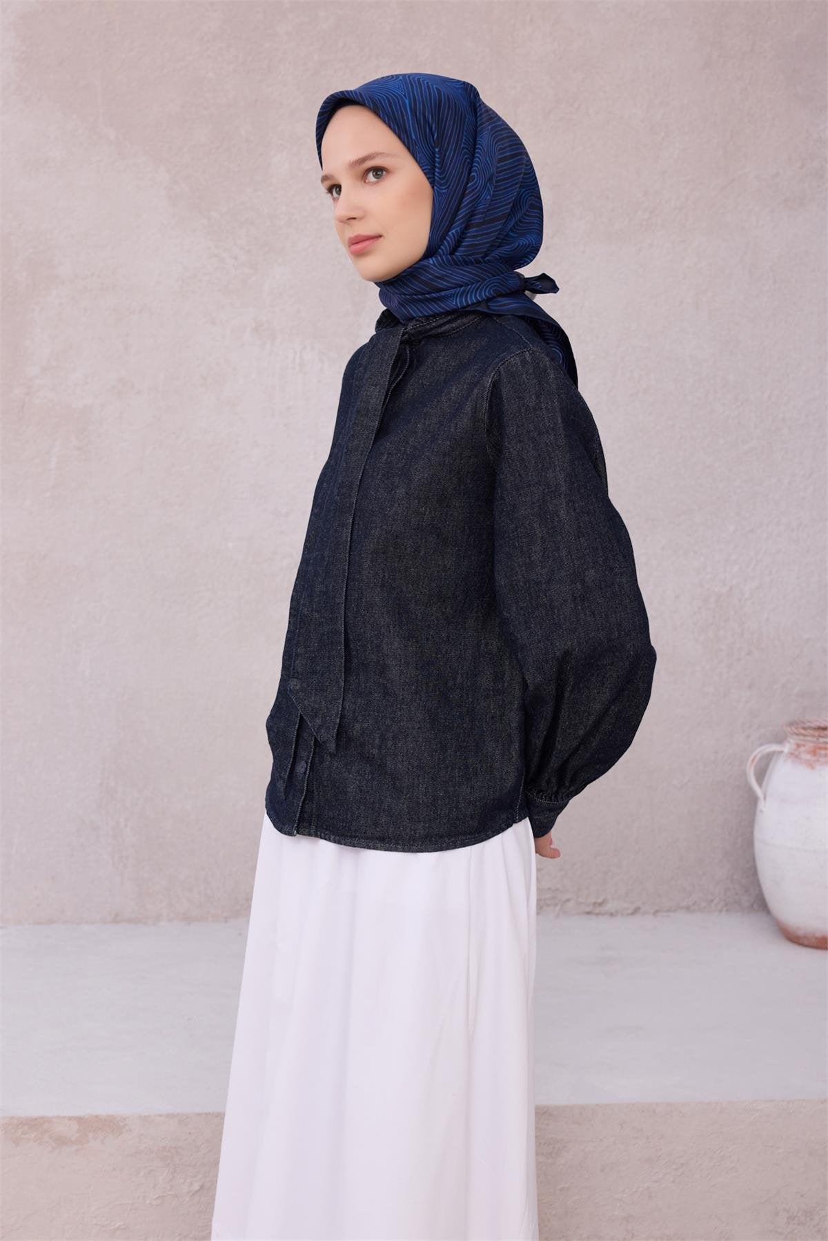 BELLİ GEOMETRİK DESEN İPEK EŞARP