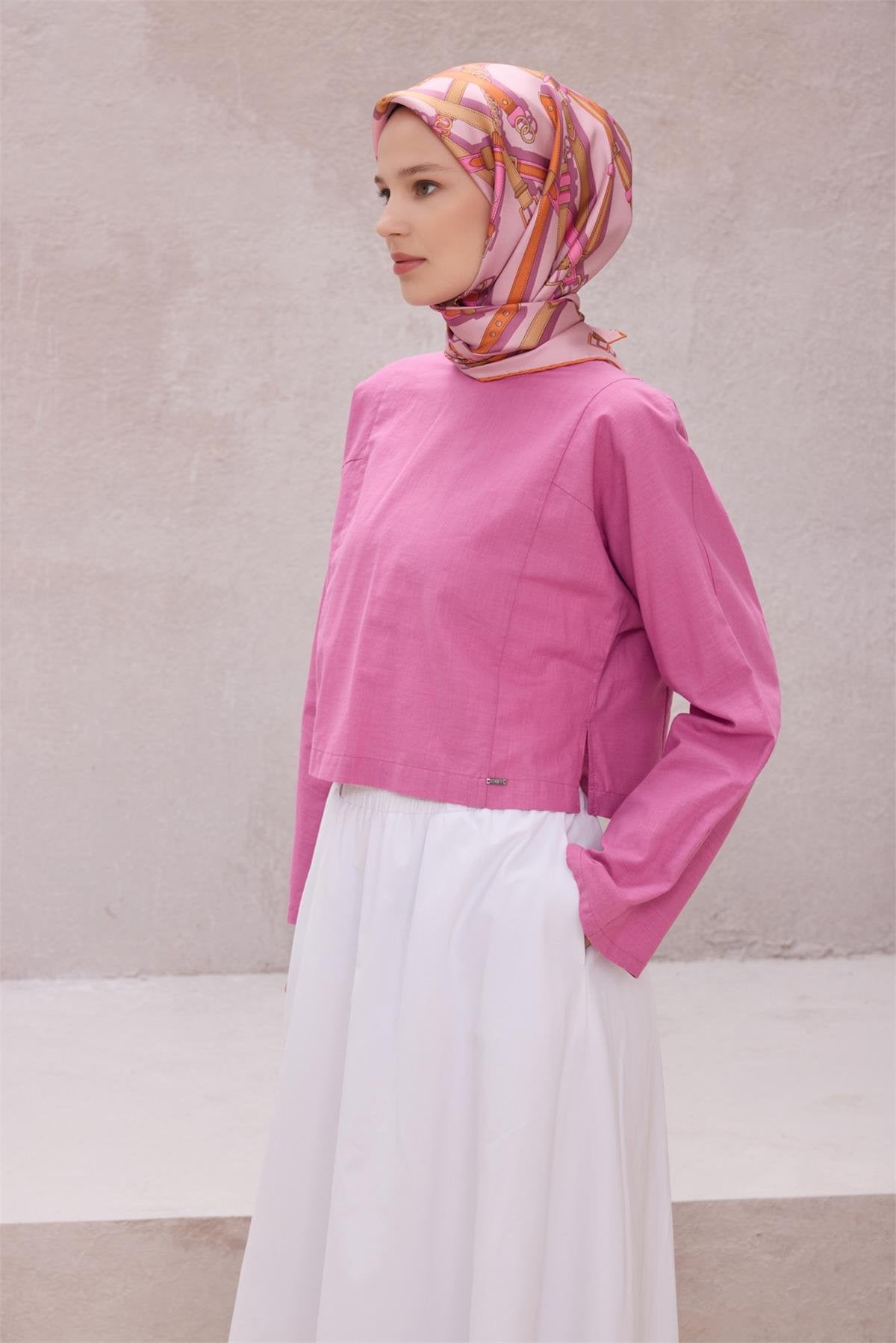 BELLİ KEMER DESEN İPEK EŞARP