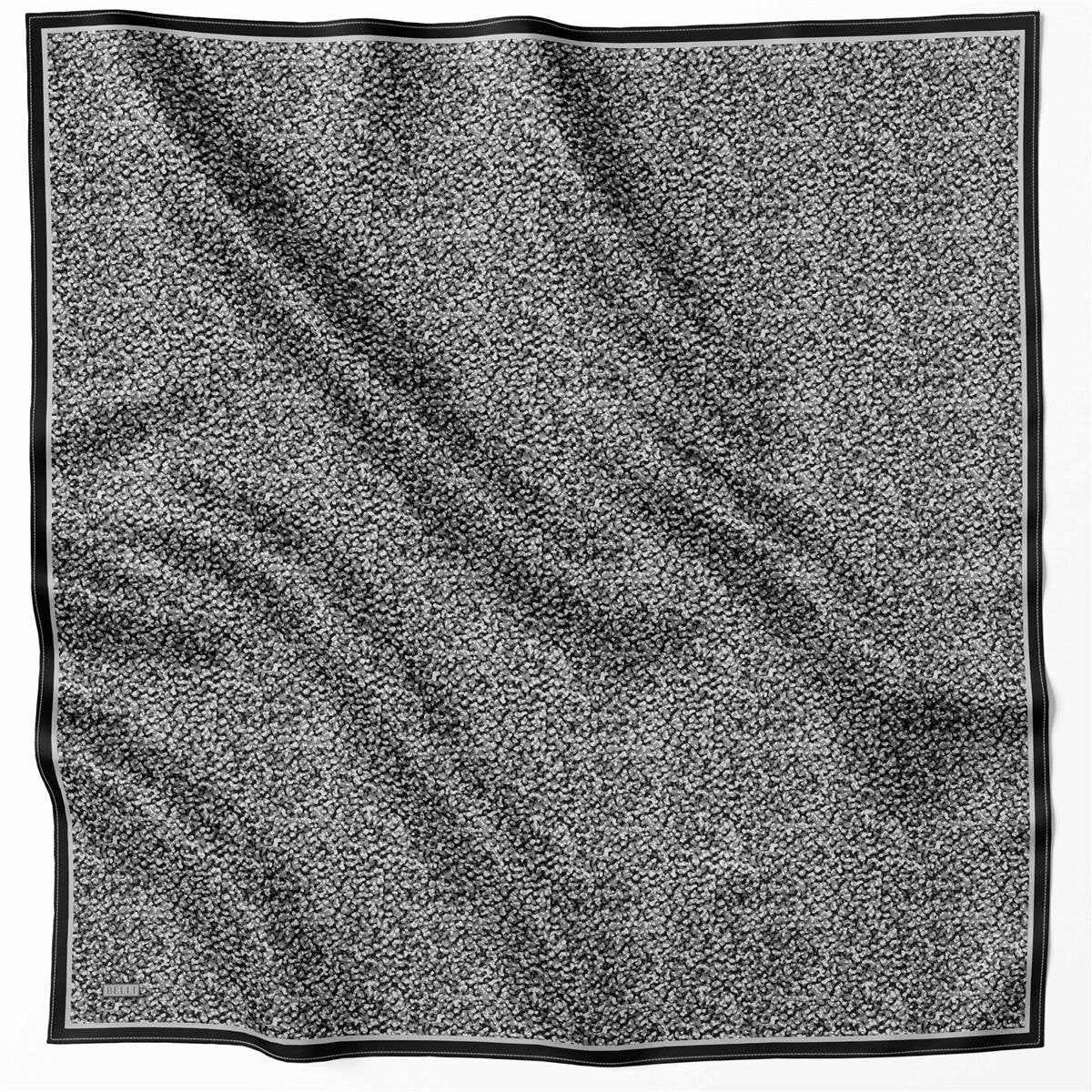 BELLİ LEOPAR DESEN İPEK EŞARP