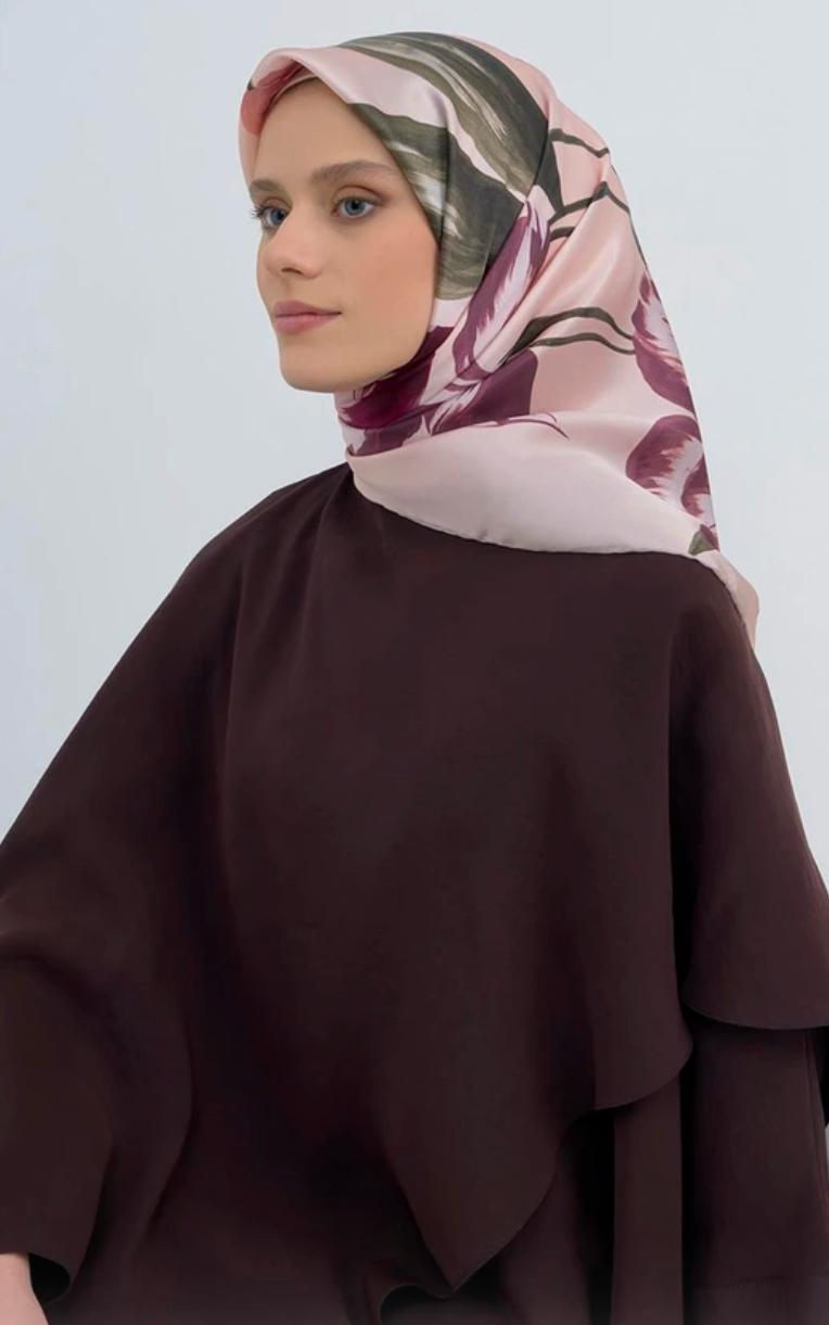 ARMİNE ÇİÇEK DESEN TİVİL İPEK EŞARP