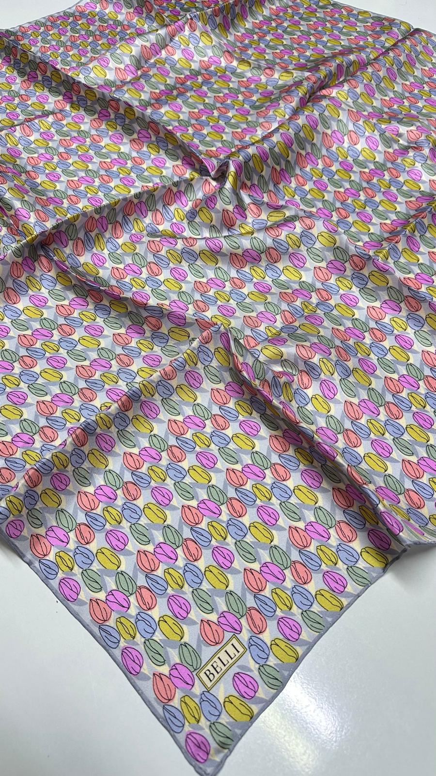 BELLİ ÇİÇEK DESEN İPEK EŞARP