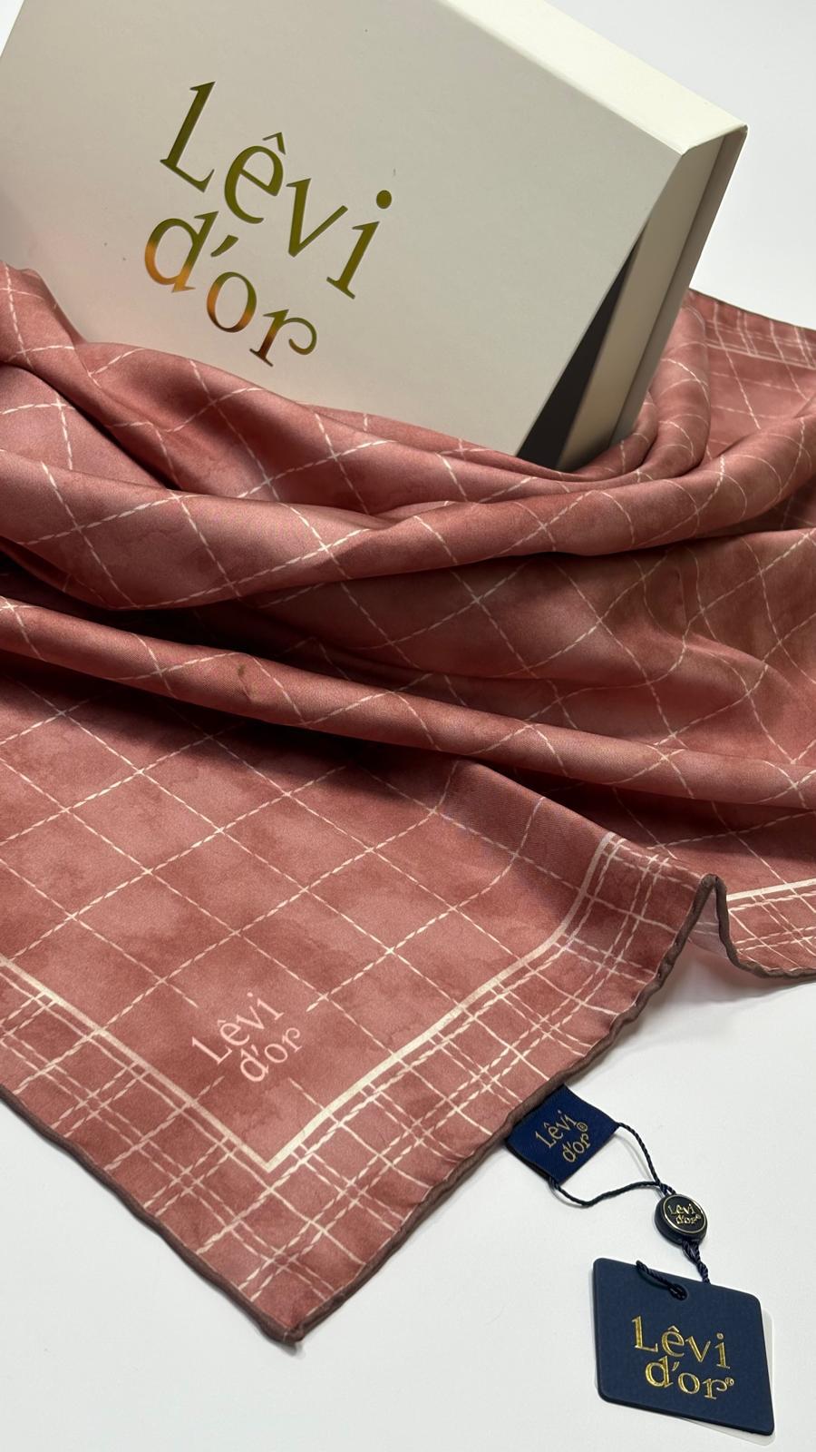 LEVİDOR KARE DESEN İPEK EŞARP