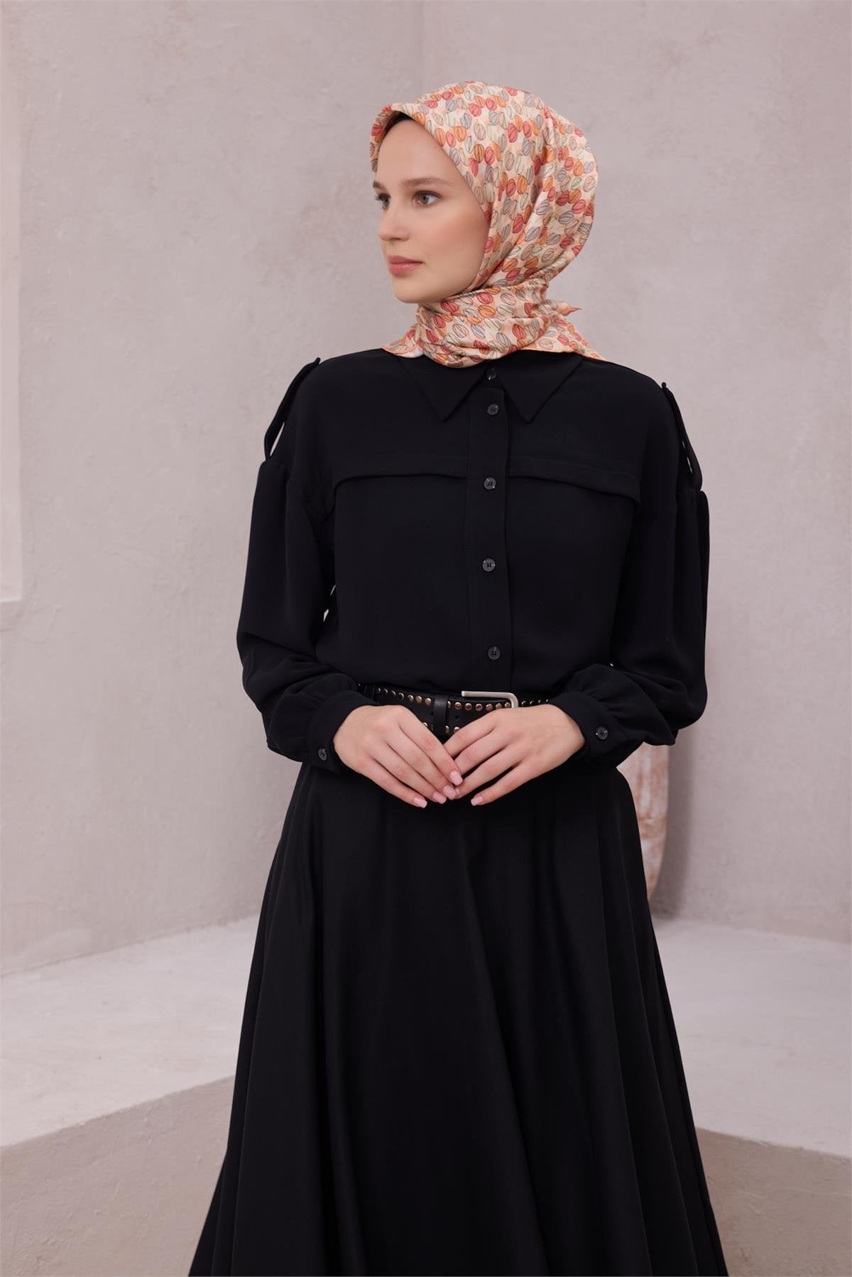 BELLİ ÇİÇEK DESEN İPEK EŞARP