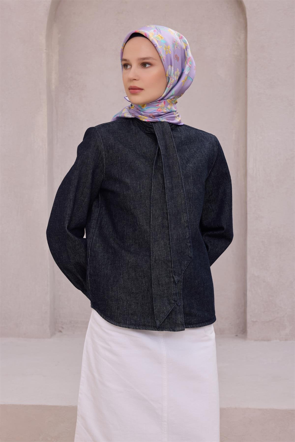 BELLİ ÇİÇEK DESEN İPEK EŞARP