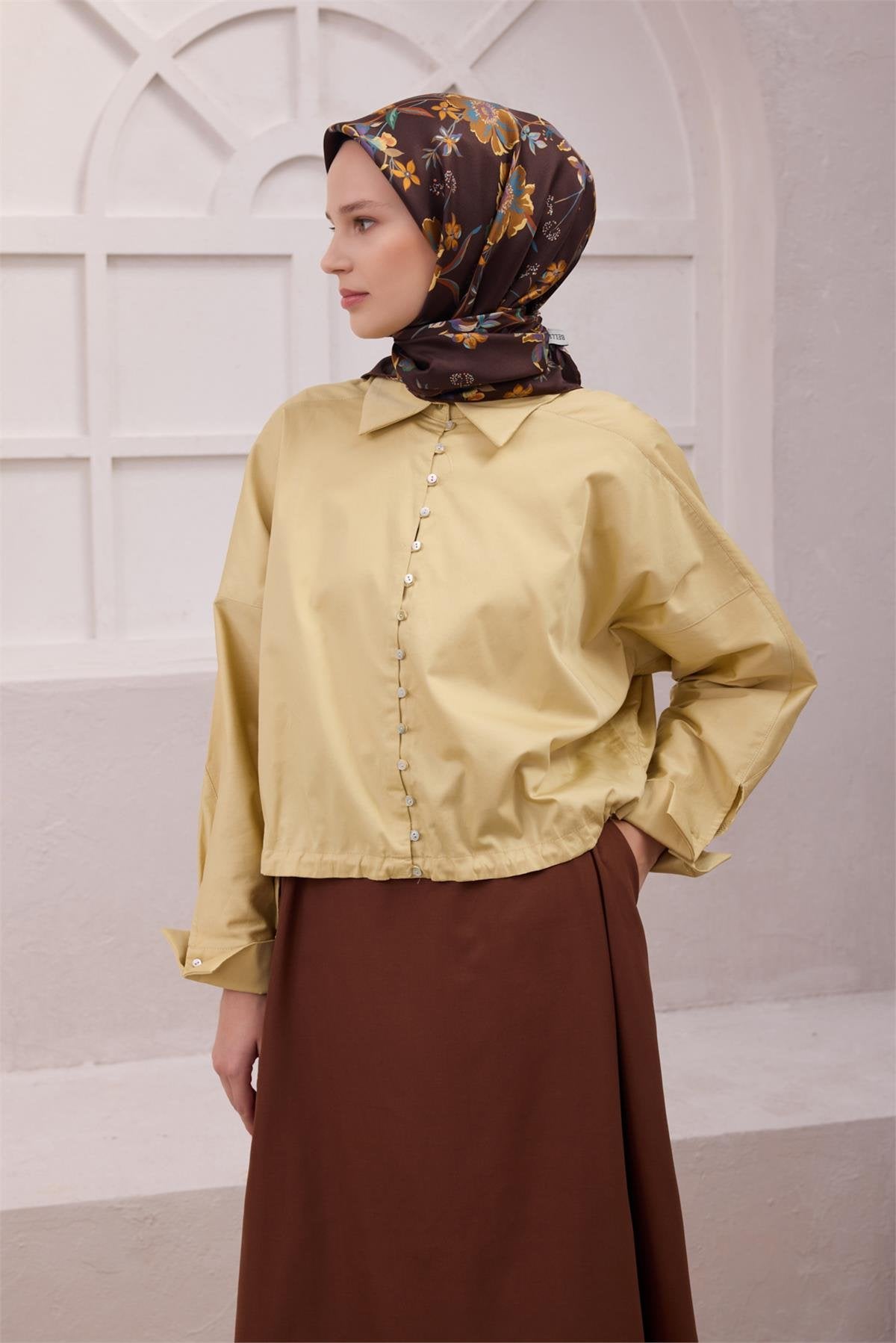 BELLİ ÇİÇEK DESEN İPEK EŞARP