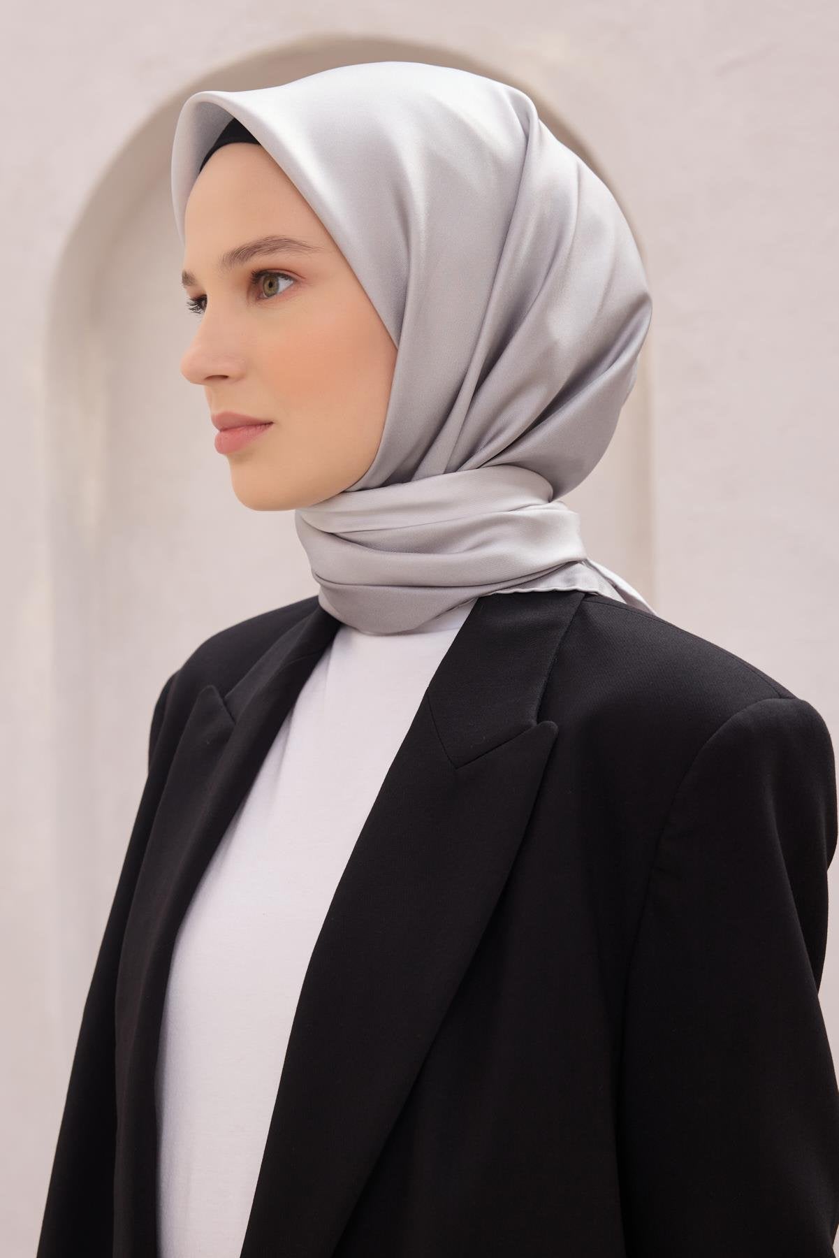 BELLİ DEGRADE DESEN İPEK EŞARP