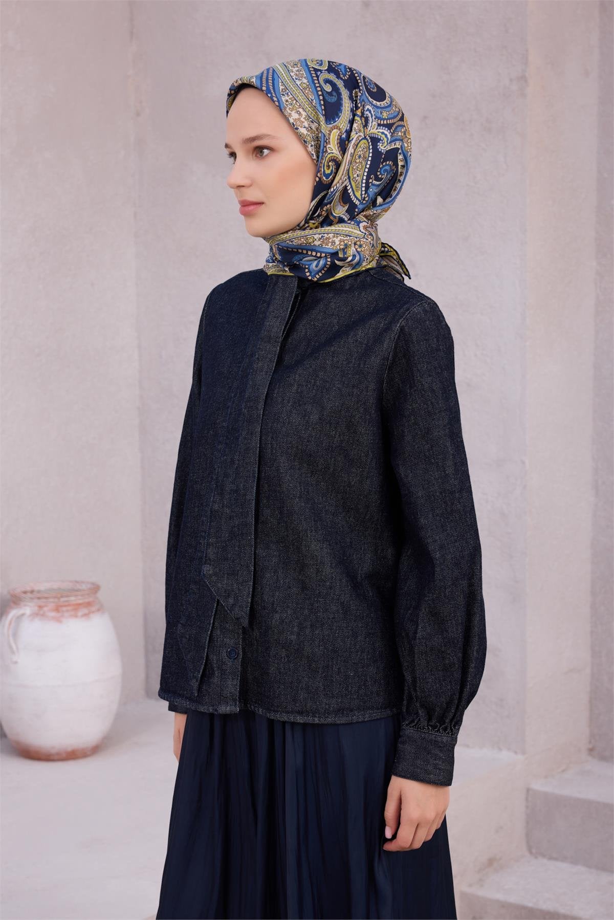 BELLİ ETNİK DESEN İPEK EŞARP