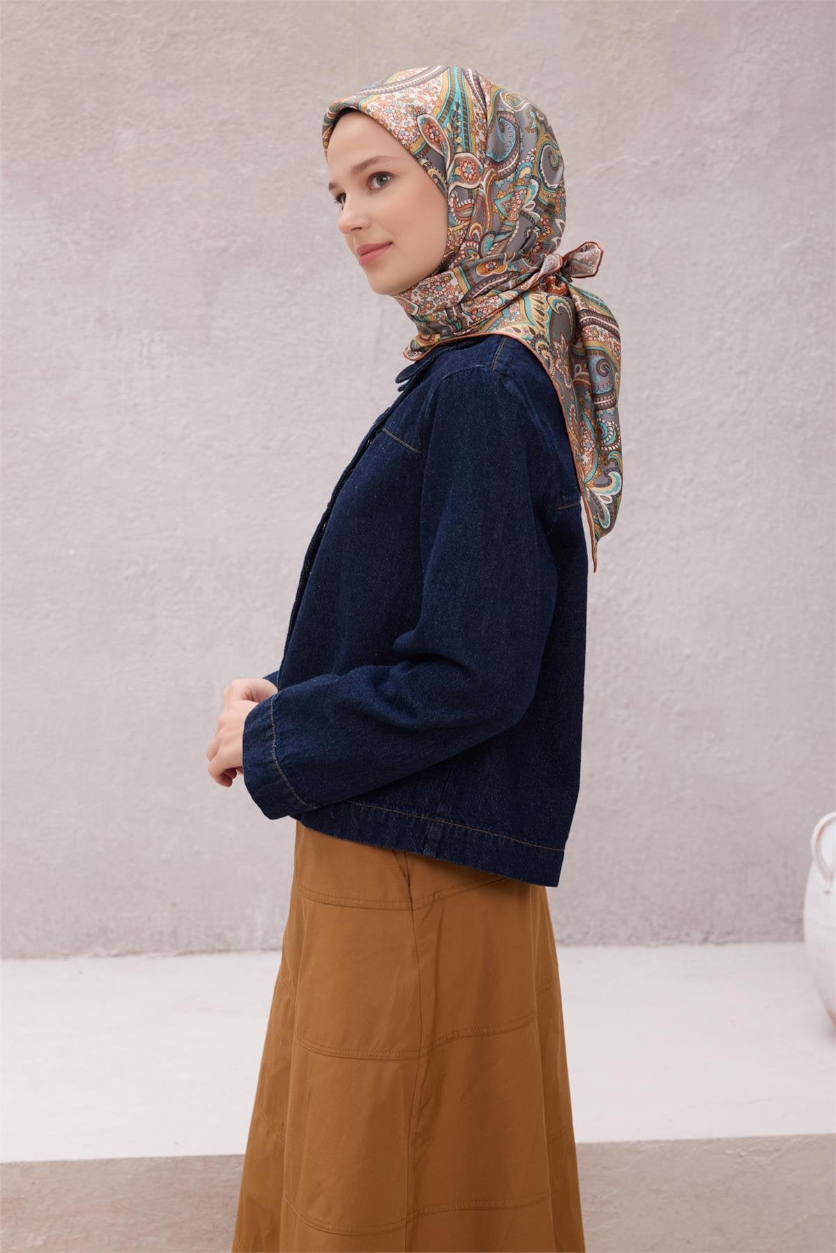 BELLİ ETNİK DESEN İPEK EŞARP