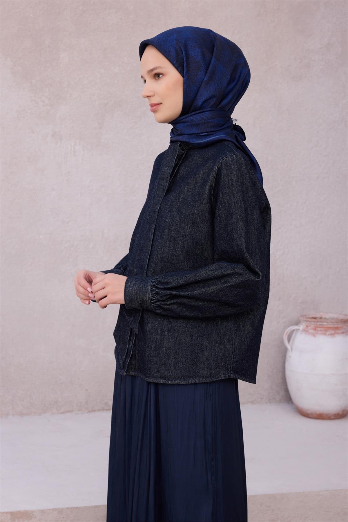 BELLİ GEOMETRİK DESEN İPEK EŞARP