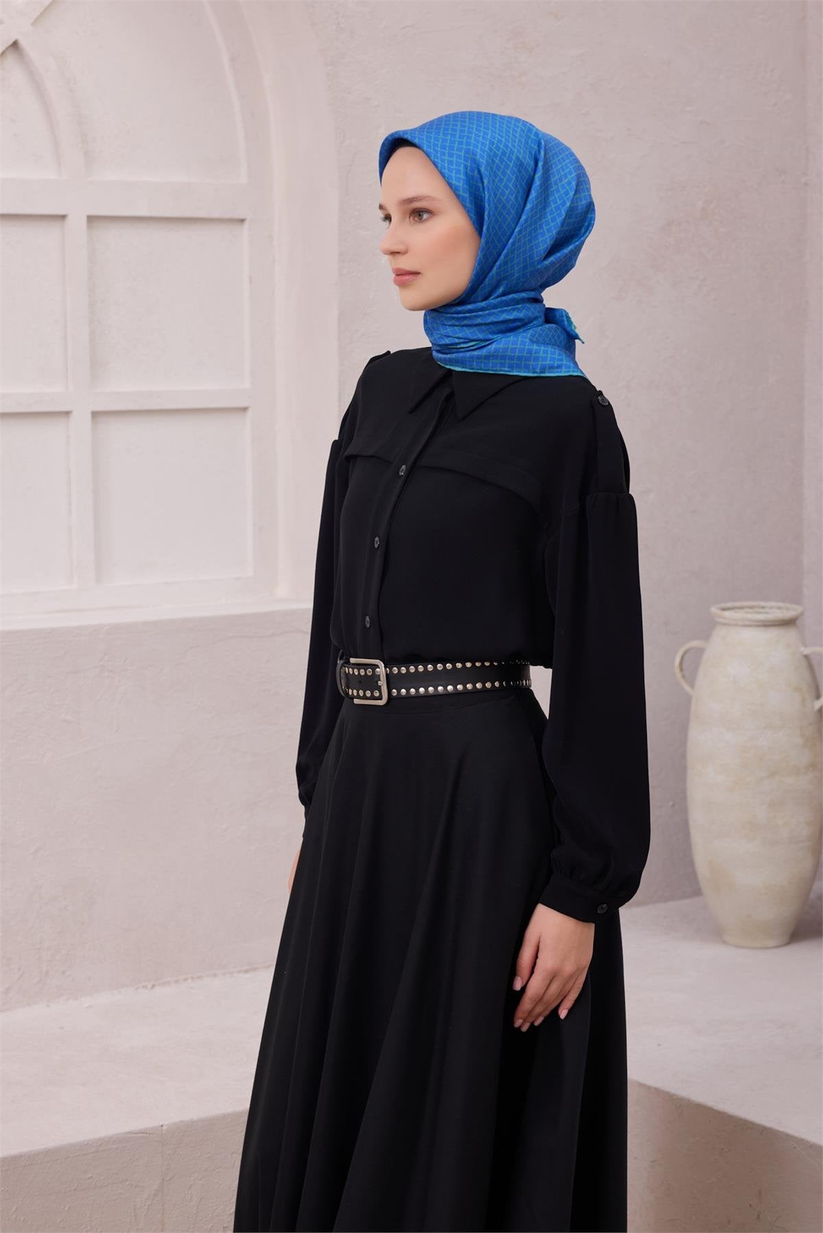 BELLİ GEOMETRİK DESEN İPEK EŞARP