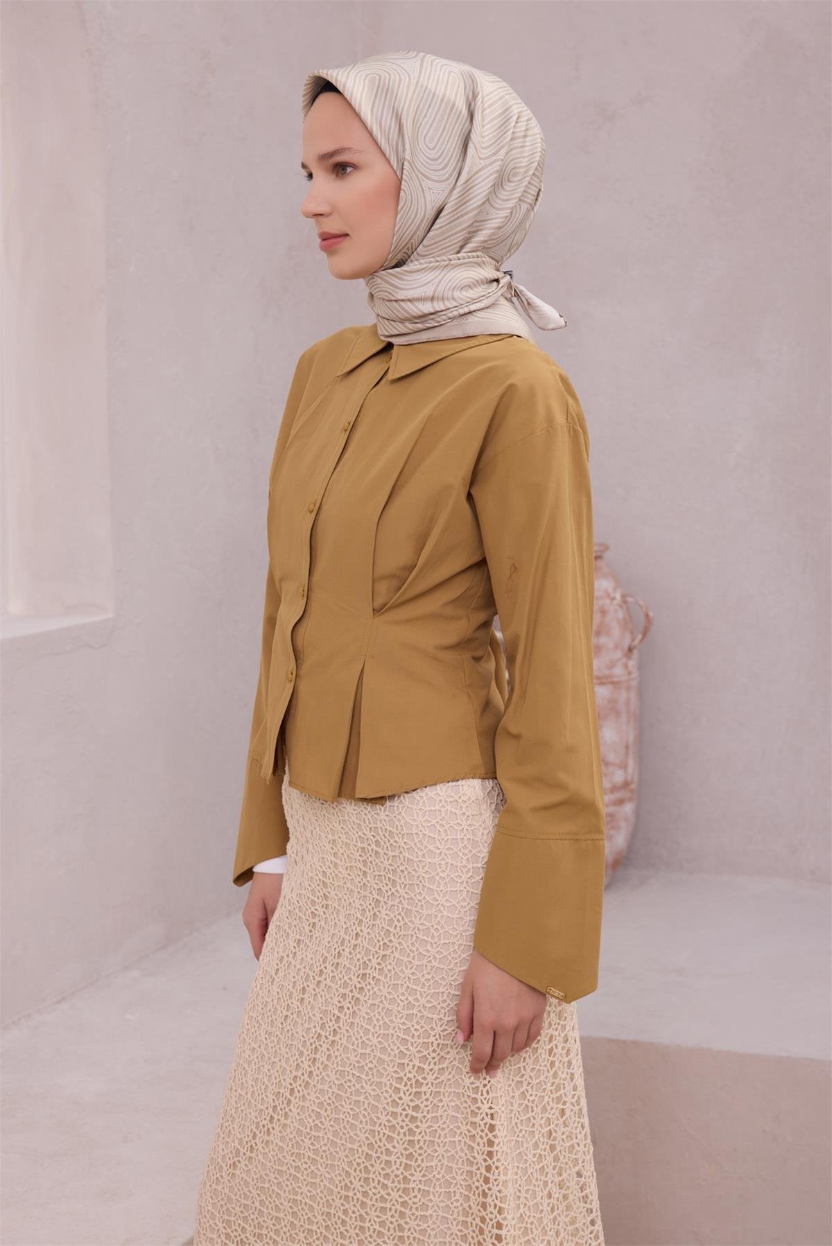 BELLİ GEOMETRİK DESEN İPEK EŞARP