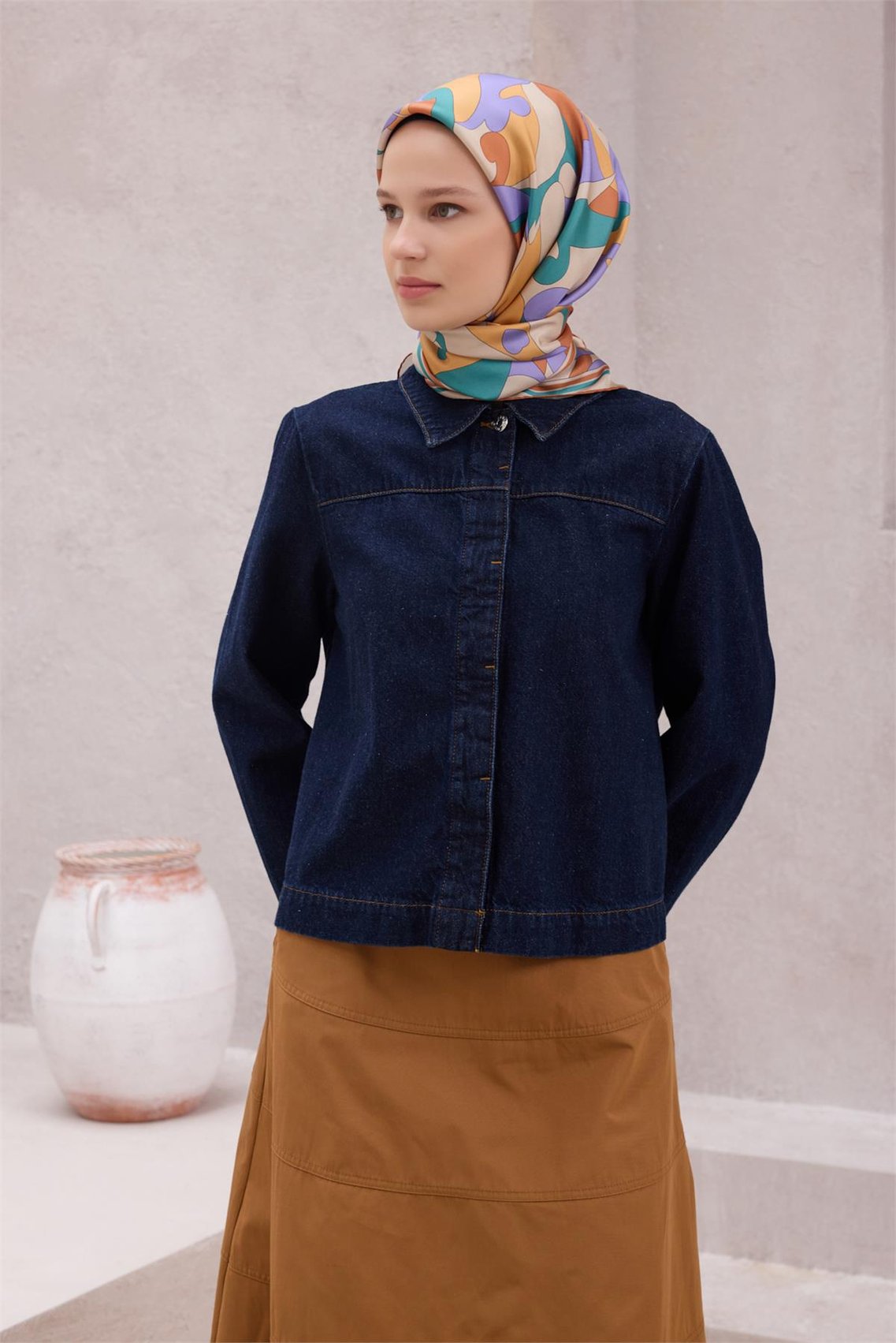 BELLİ GEOMETRİK DESEN İPEK EŞARP