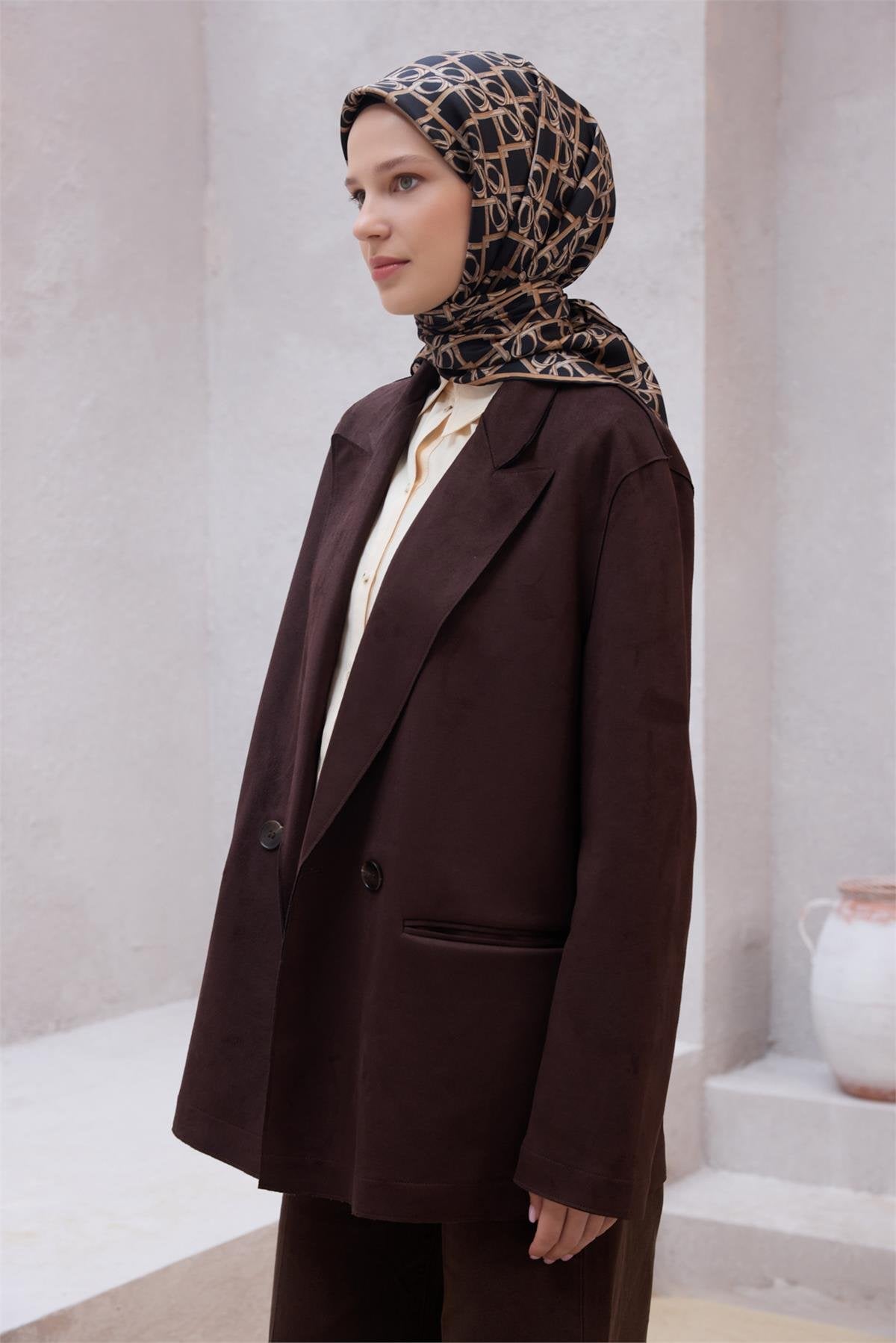 BELLİ GEOMETRİK DESEN İPEK EŞARP