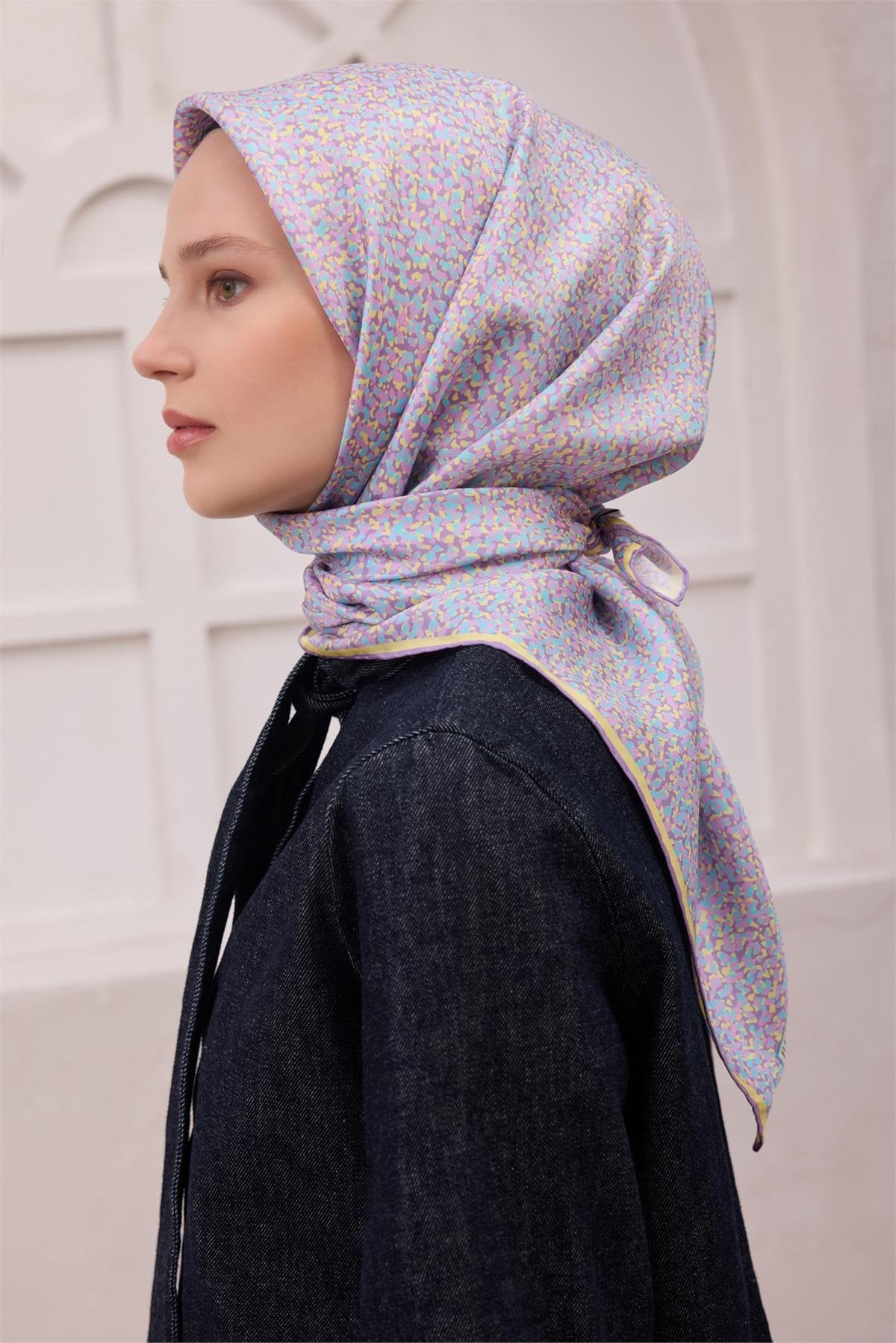 BELLİ LEOPAR DESEN İPEK EŞARP