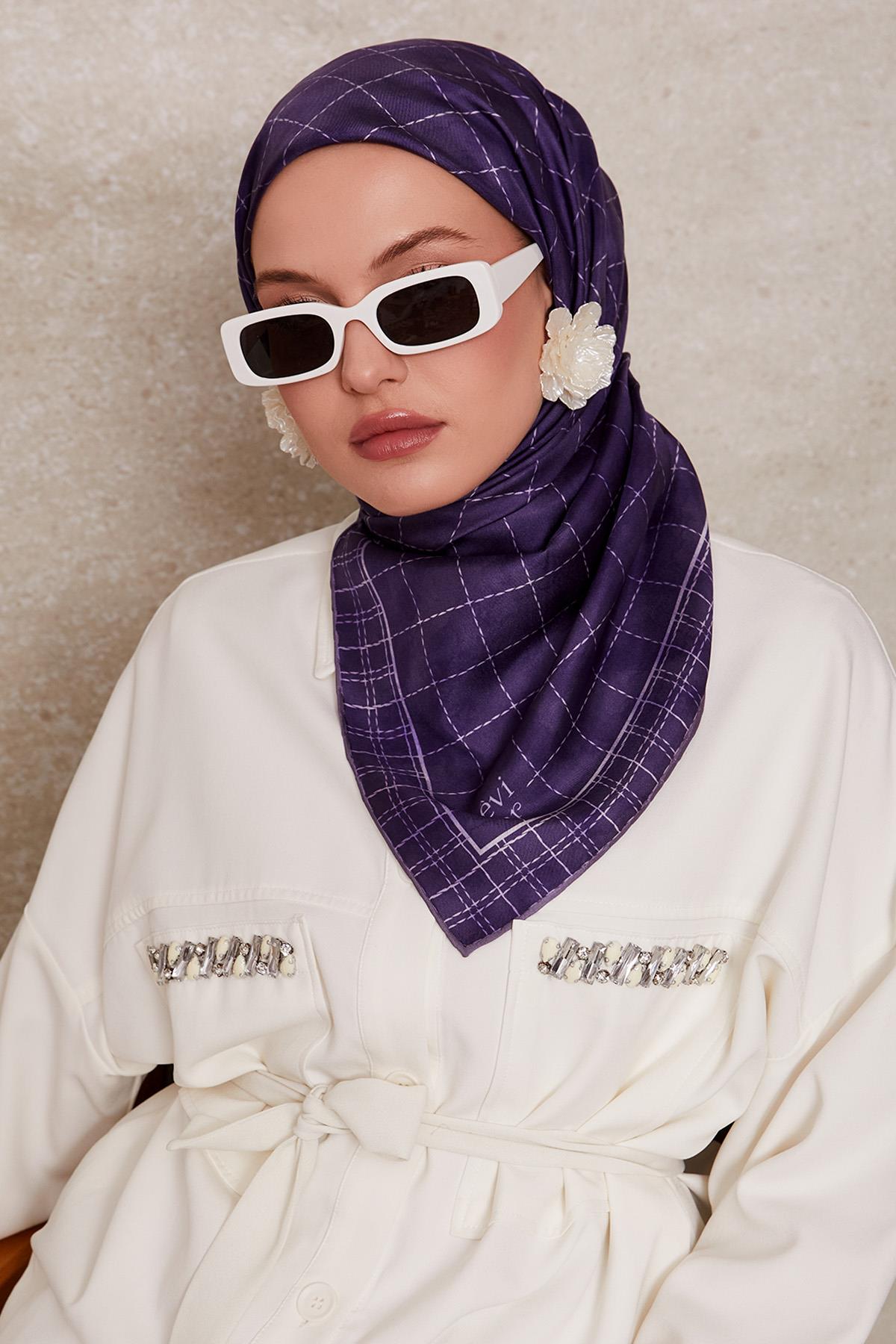 LEVİDOR KARE DESEN İPEK EŞARP